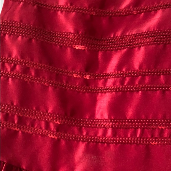 Girls red dress. - Picture 2 of 4